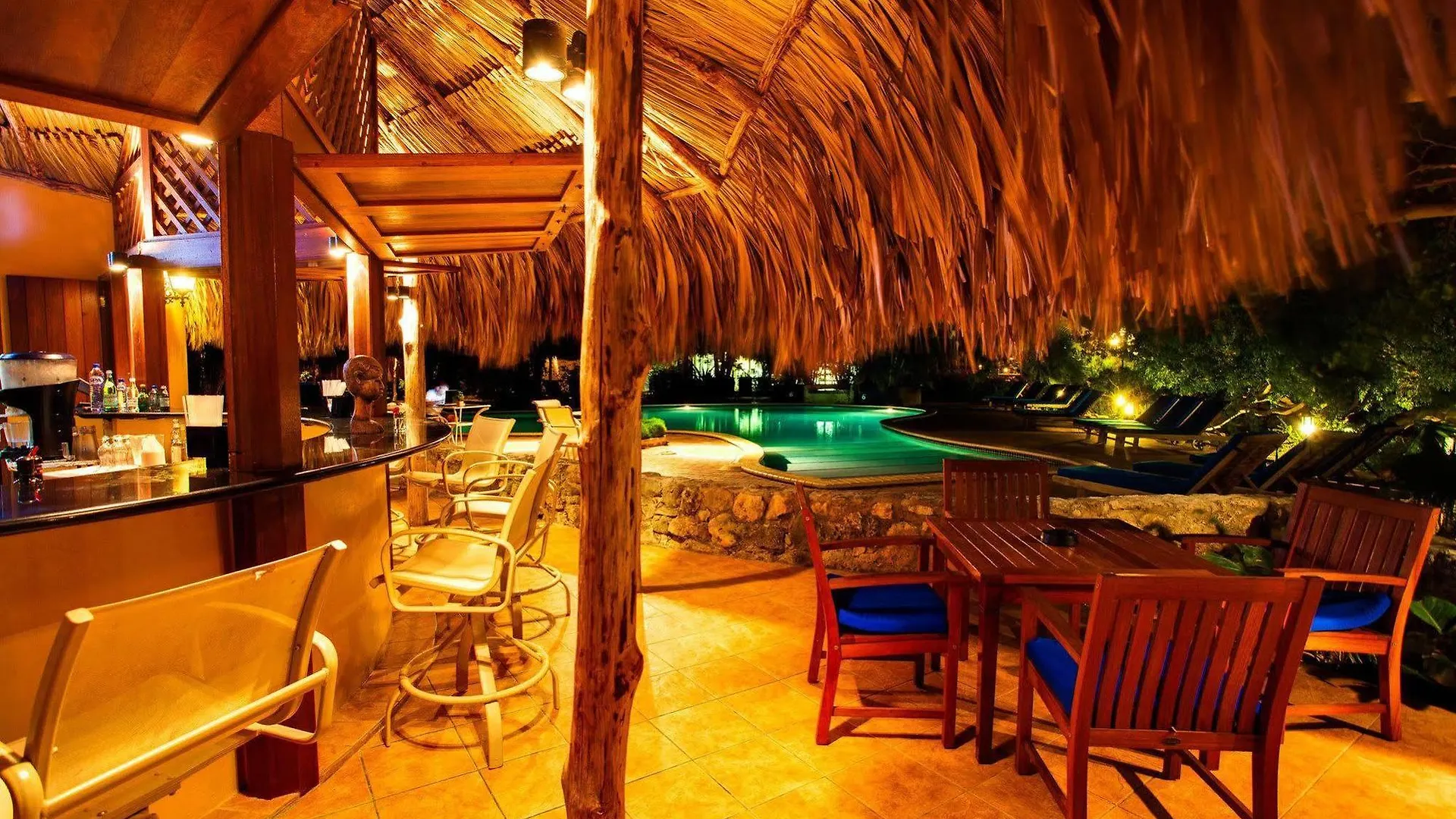 Kura Hulanda Lodge & Beach Club Westpunt 3*,